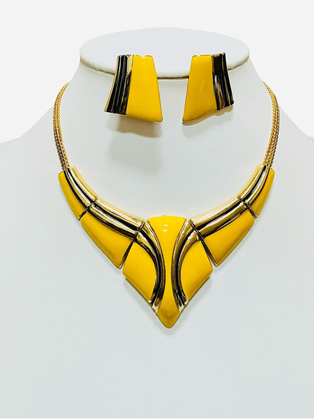 Bold Memphis Design Yellow Enamel & Gold-Tone Statement Necklace Set